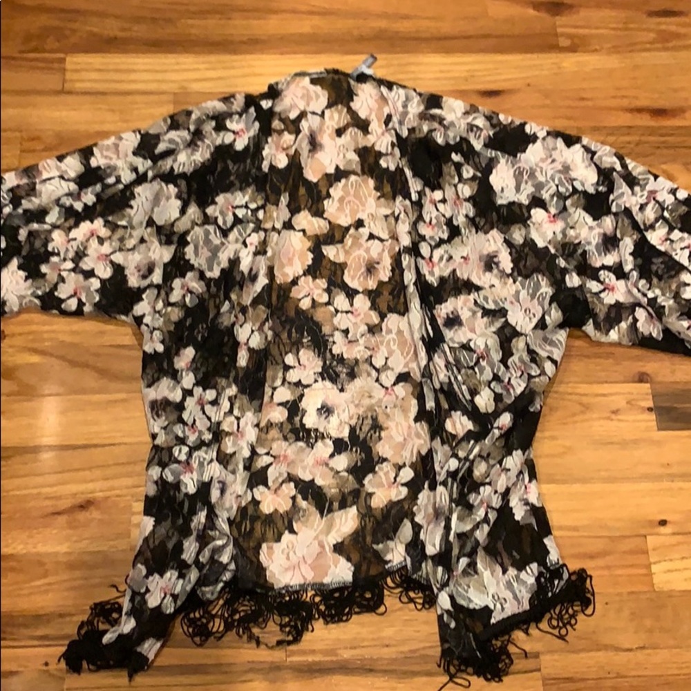 Charlotte Russe kimono